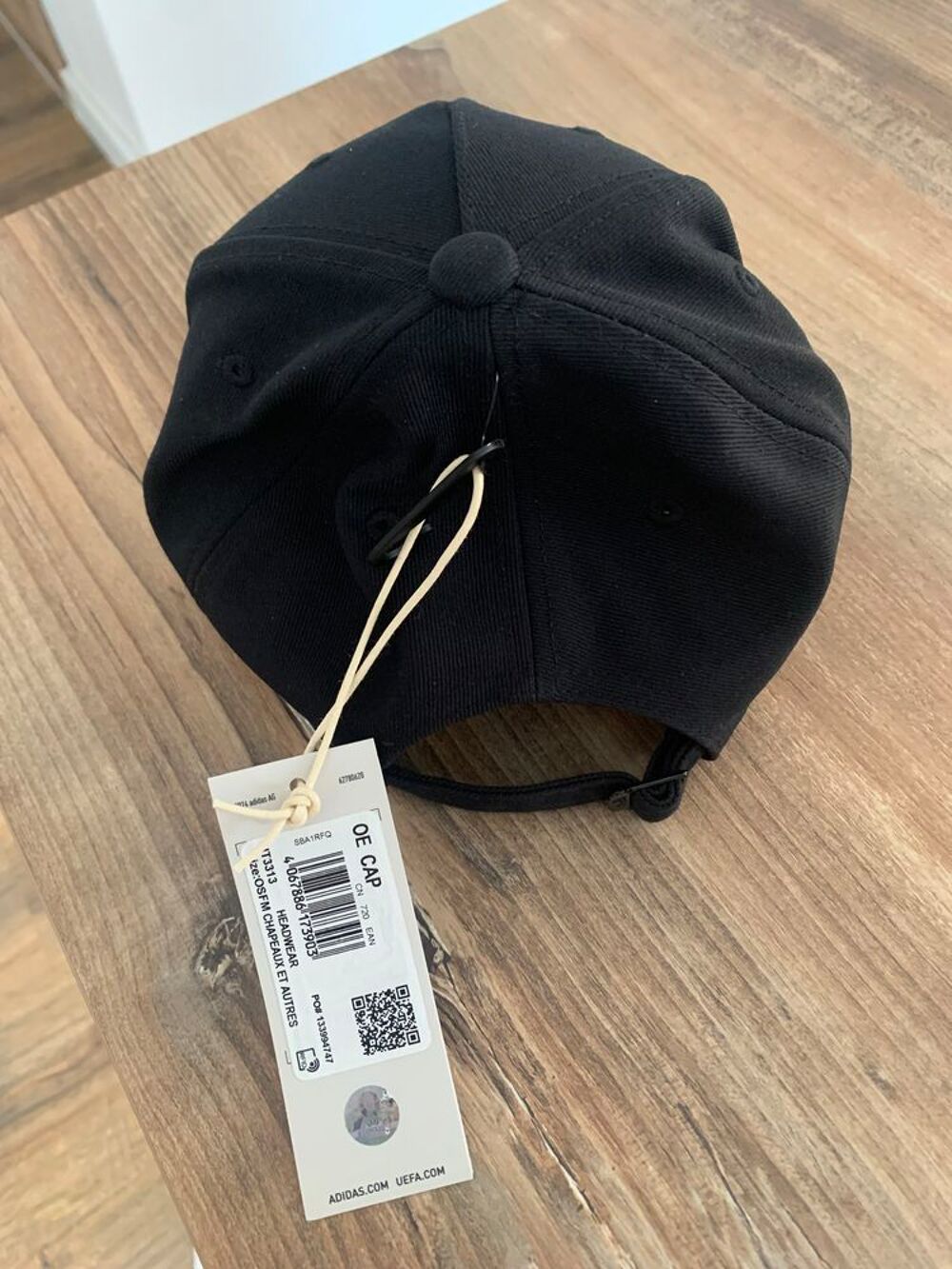 Casquette adulte Adidas " Euro 2024 " Vêtements