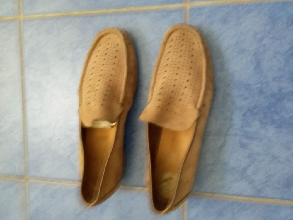 cause D&eacute;c&egrave;s Chaussures