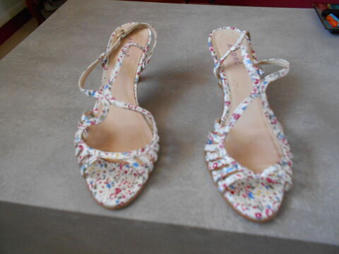 Chaussures d�couvertes sandales femme P38 5 �chenoz-la-M�line (70)