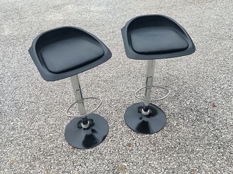 Chaise tabouret pour bar ou mange debout lot de 02 50 Escalles (62)
