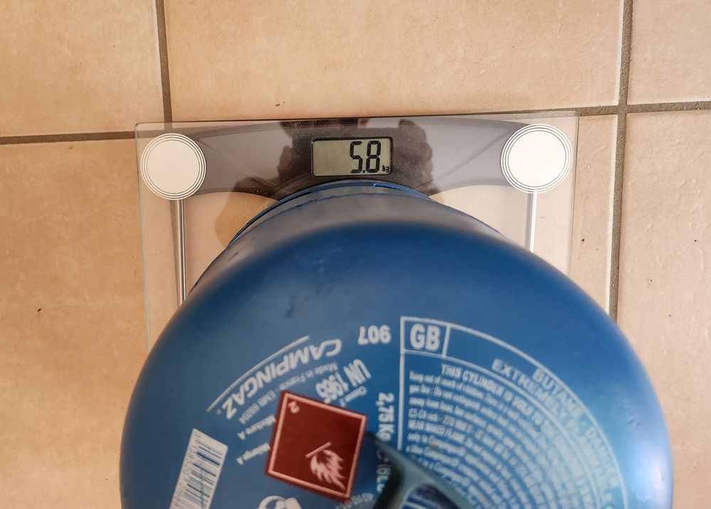 bouteille de camping gaz R 907 
Bricolage