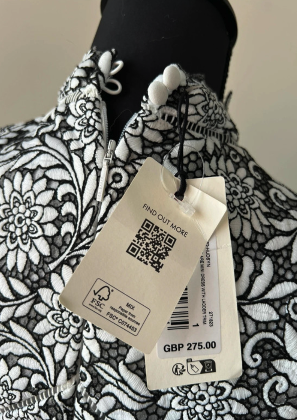 Robe casual Ted Baker
S / 36 / 8&middot;Neuf avec &eacute;tiquette Vêtements