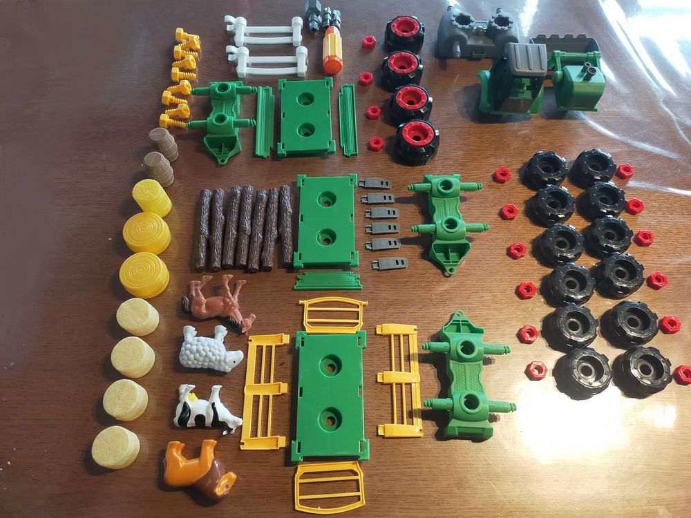 jeu de construction tracteur + 3 remorques
Jeux / jouets