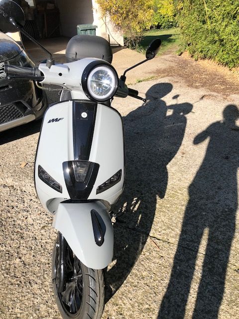 Scooter DIVERS 2025 occasion Est&eacute;zargues 30390