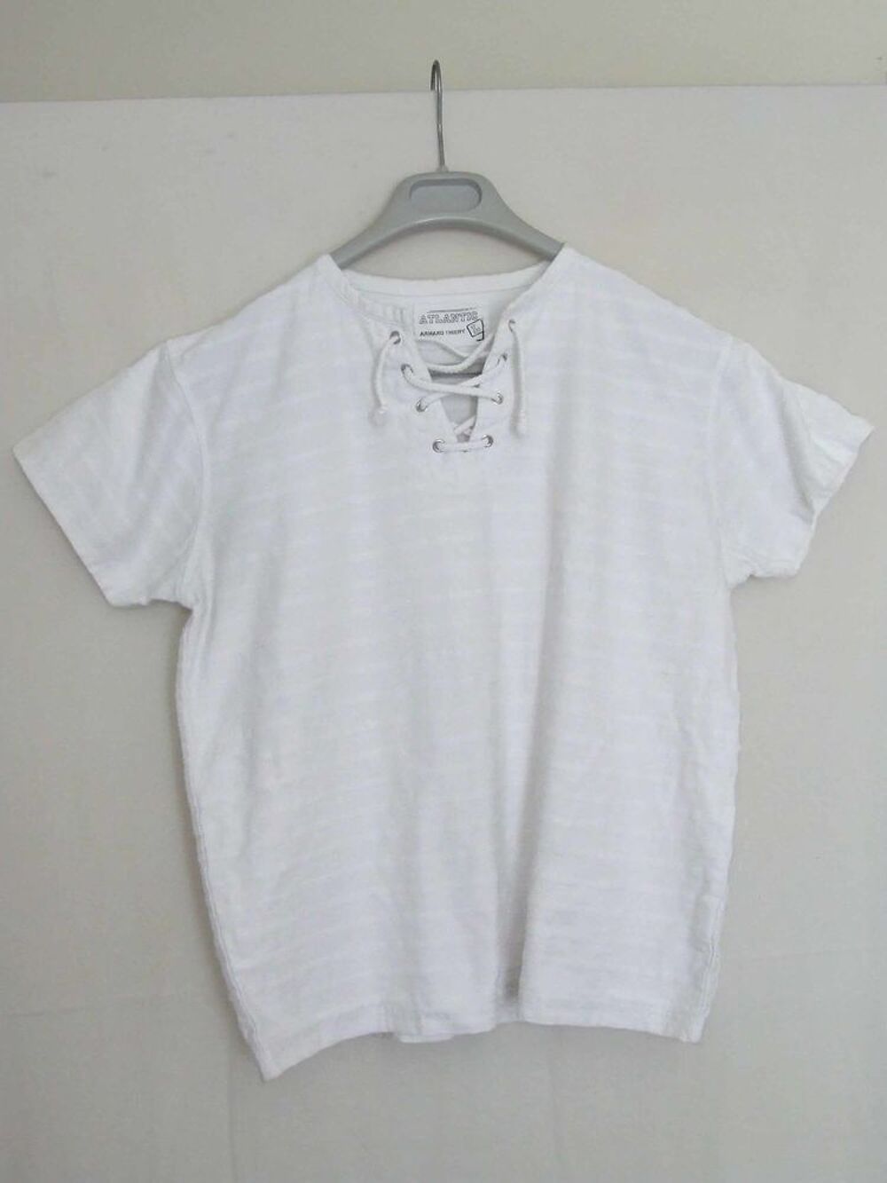 Tee-shirt ARMAND THIERRY Blanc Taille L TBE Vêtements