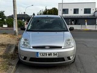 Fiesta 1.4i Trend 2004 occasion 94000 Cr&eacute;teil