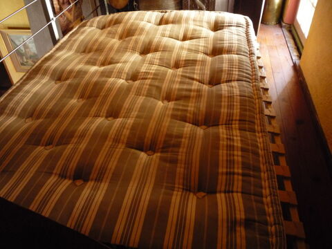 Matelas laine �paisseur 15cm
Propre 35 Castres (81)