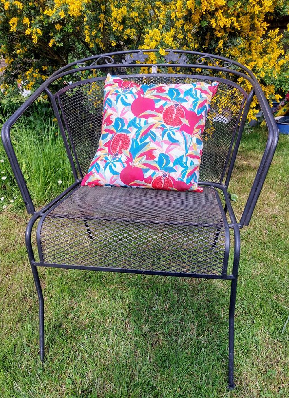Fauteuil metal decoratif confortable jardin ou maison Décoration