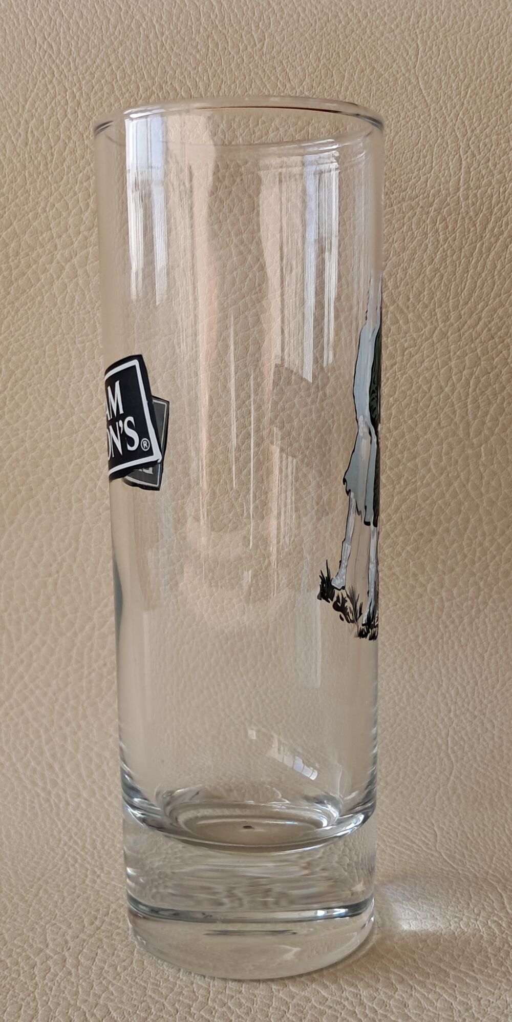 verre &agrave; whisky William Lawson's avec &eacute;cossais en kilt 
