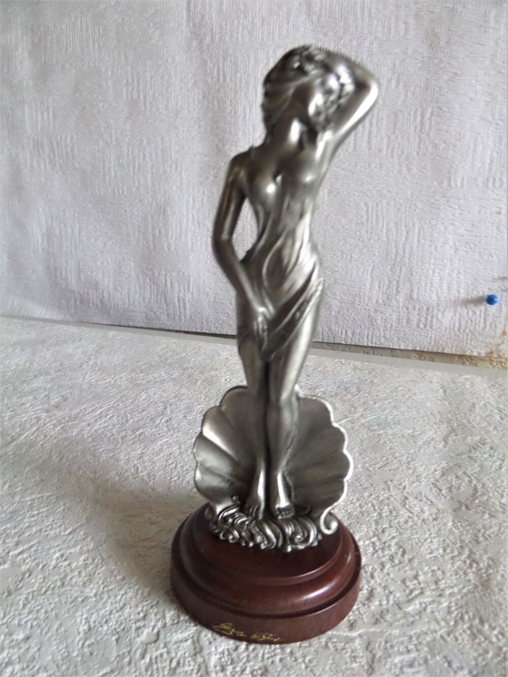 sujet en etain ""vierge"" 