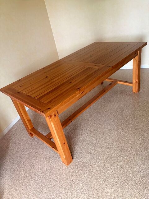 Table Rectangulaire en pin 150 Yzernay (49)