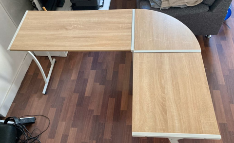 Bureau d'angle en trs bon tat 25 Puteaux (92)