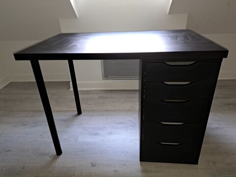 Bureau et Chaises de bureau à roulettes 50 Brunoy (91)