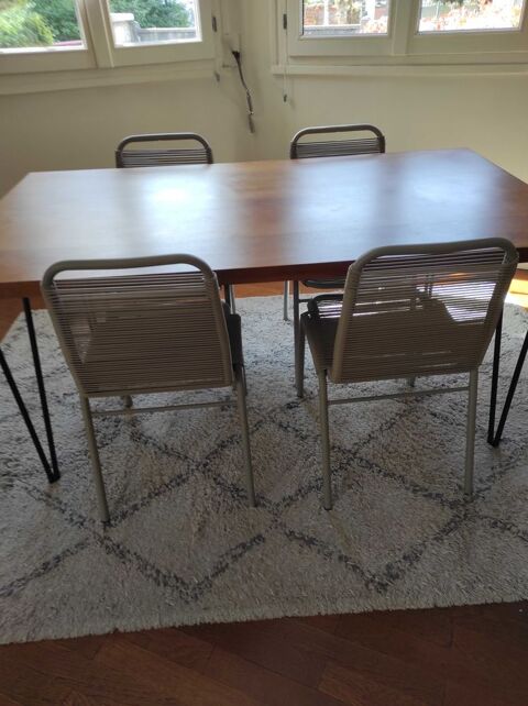 table + chaises 150 Enghien-les-Bains (95)