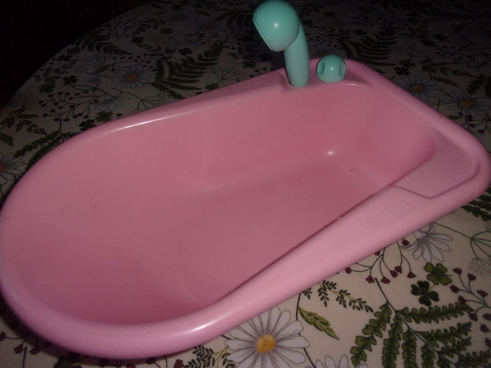 BAIGNOIRE POUR POUPON Jeux / jouets