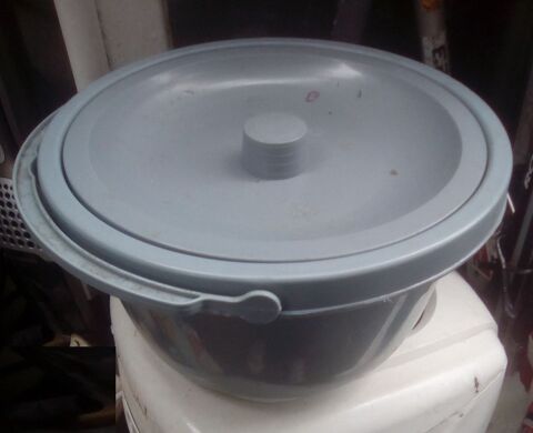 Seau d'aisance 9 Beauchamp (95)