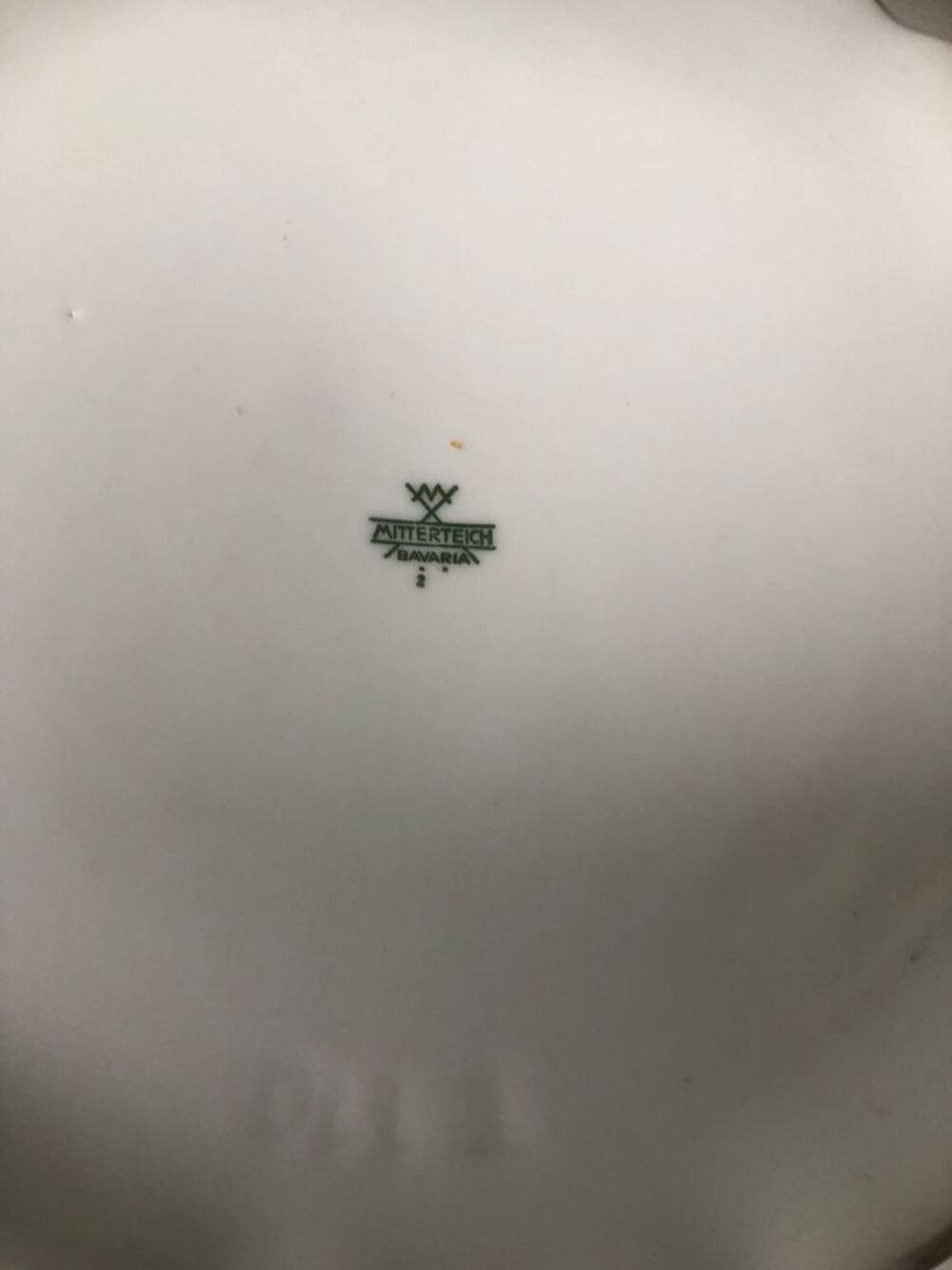 Soupi&egrave;re blanche en porcelaine
Décoration
