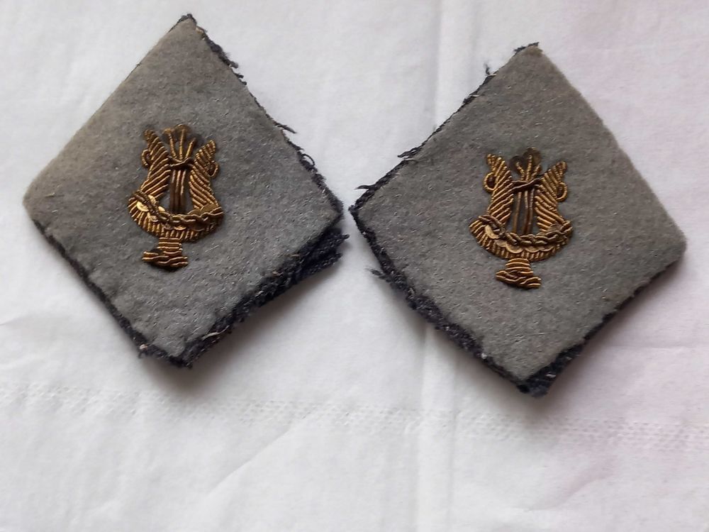 pattes de col militaria 