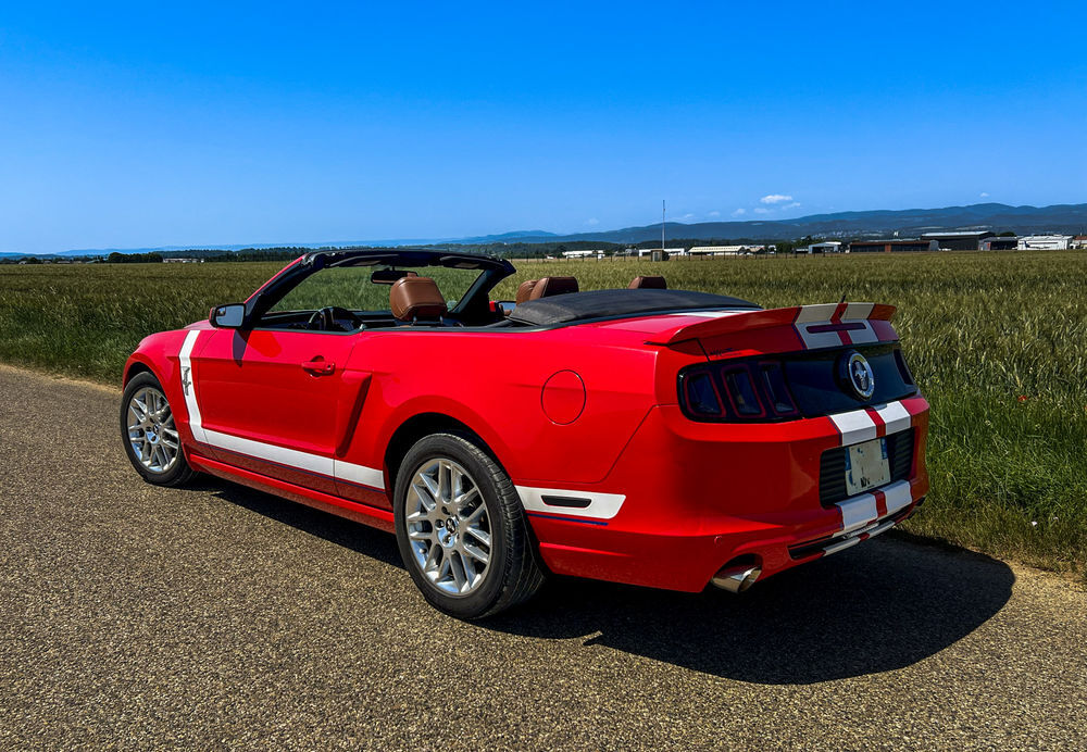 Mustang 3.7 v6 2012 occasion 26800 Portes-l&egrave;s-Valence