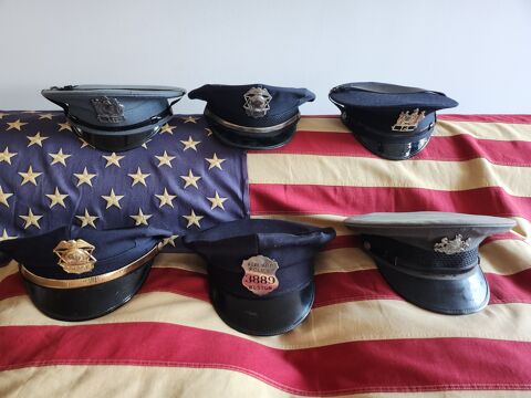 Lot de 6 casquettes de police US originales avec badges 330 Grenoble (38)