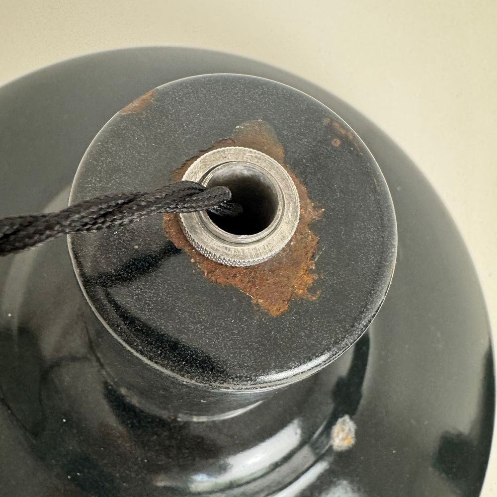 PAIRE D'ANCIENNES SUSPENSIONS D'ATELIER INDUSTRIEL EMAILL&Eacute;ES Décoration
