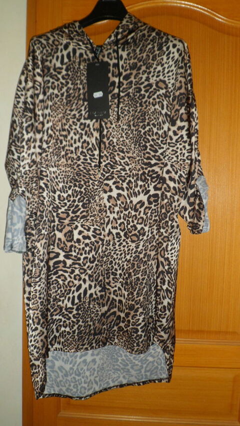 robe ou tunique leopard 18 Saint-Chron (91)