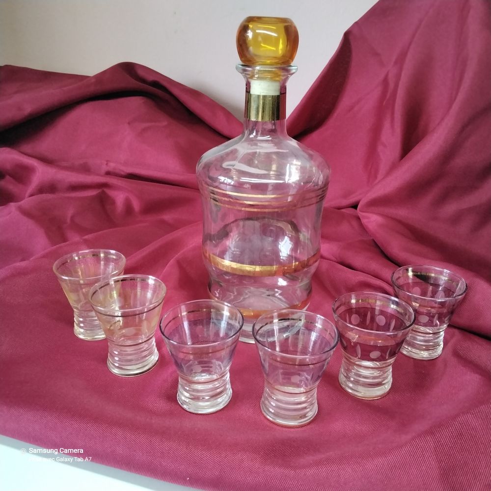 SERVICE A LIQUEUR 
Décoration