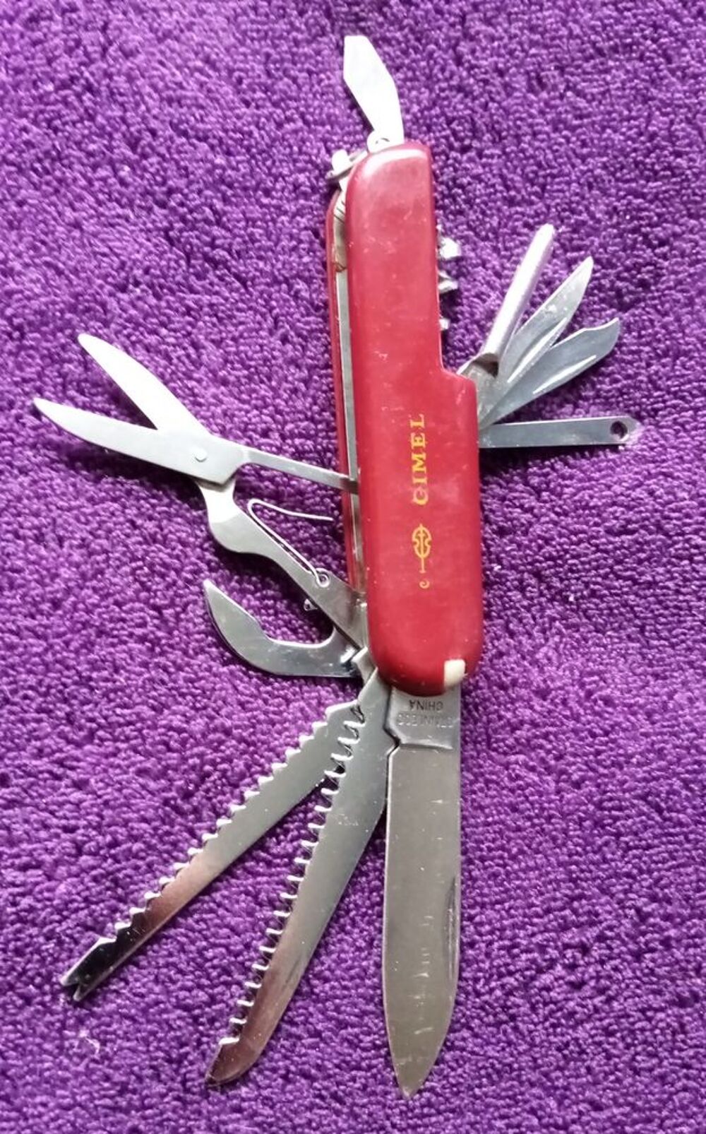 Couteau multi fonction 13 outils Bricolage