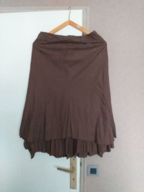 JUPE FEMME MI LONGUE TAILLE 38 2 Chaumont (52)