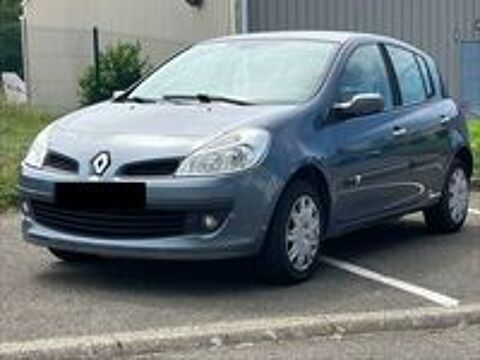 Clio III Clio 1.6 16V 110 Confort Pack Clim Expression A 2006 occasion 78210 Saint-Cyr-l'&Eacute;cole