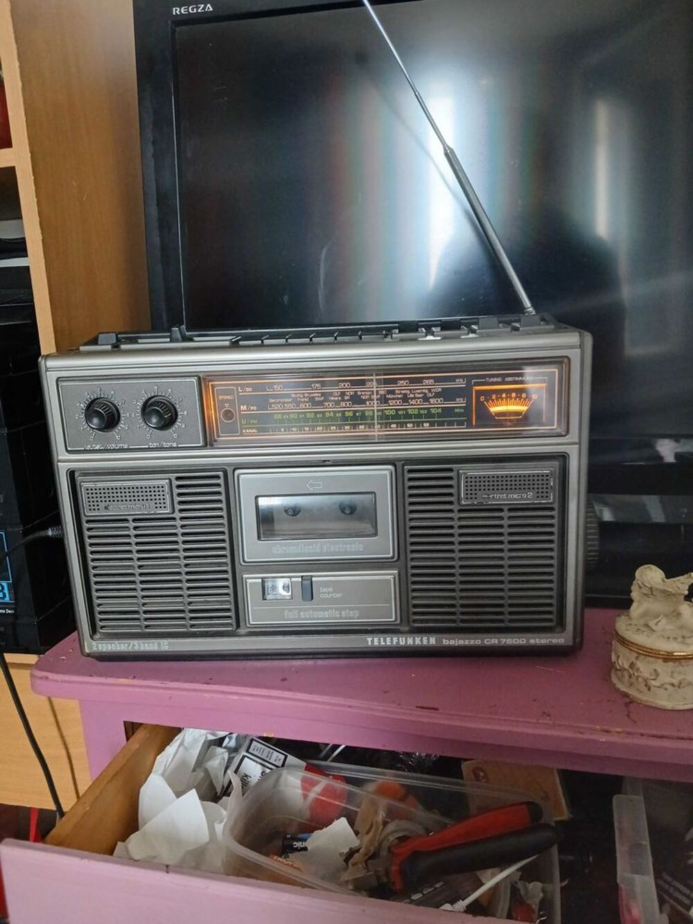 radio cassette tr&egrave;s bon &eacute;tat 