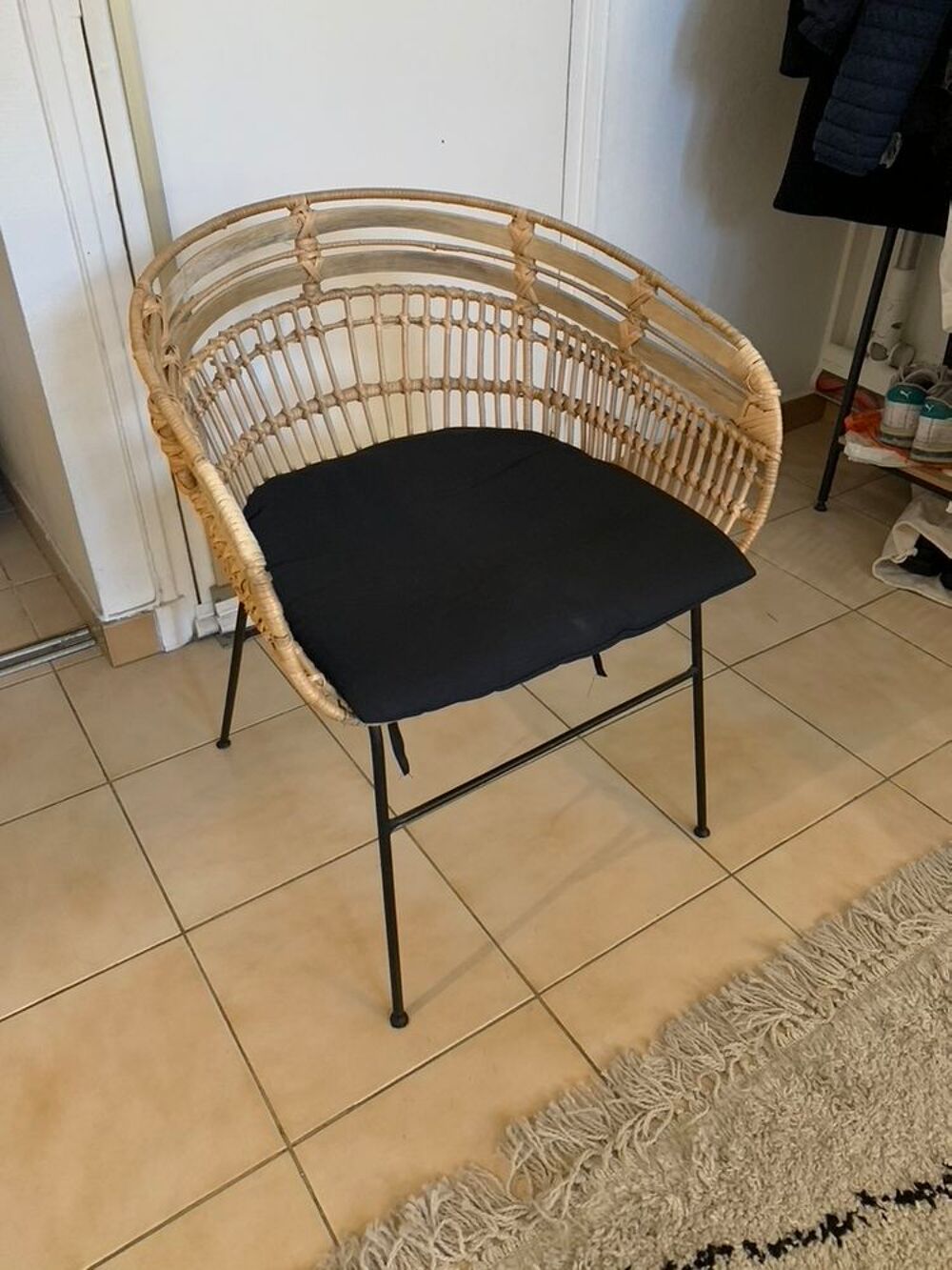 Chaise avec accoudoirs en rotin Meubles