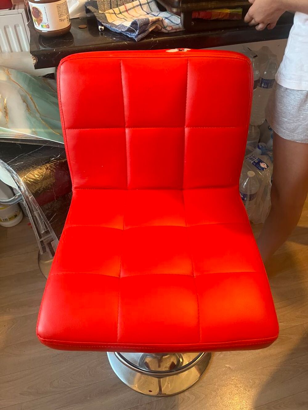 Tabourets rouges Meubles