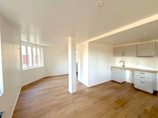  Appartement à louer 2 pièces 43 m²