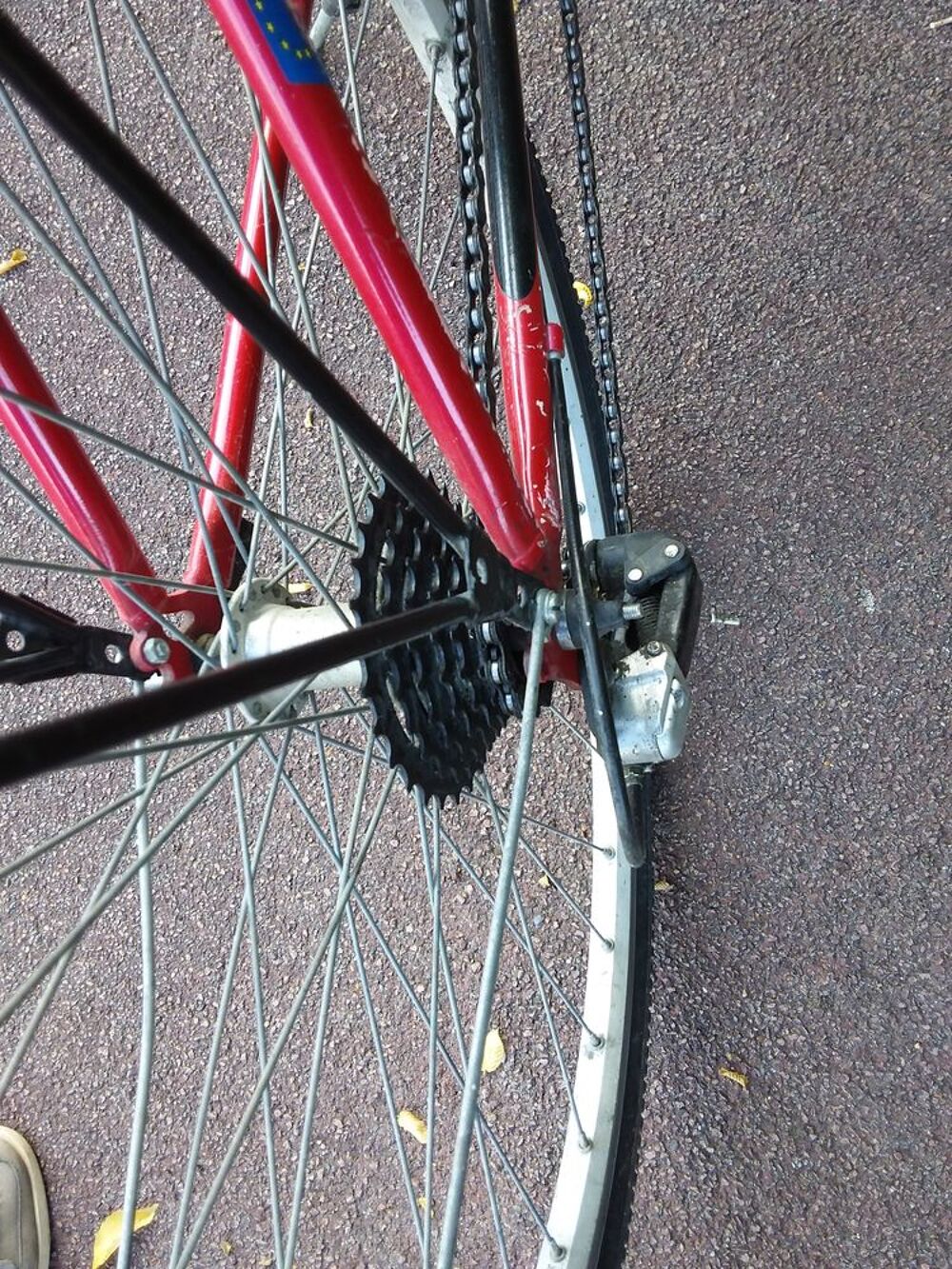 V&eacute;lo VTC de marque Fran&ccedil;aise 27 pouces,
Vélos