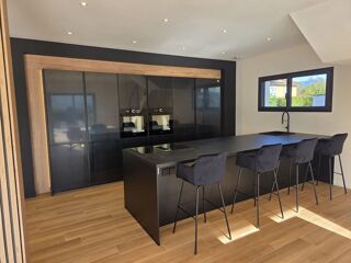  Maison � vendre 6 pi�ces 177 m� Cranves-sales