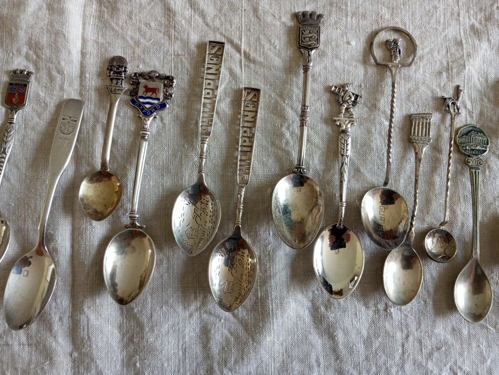 petites cuill&egrave;res de collection 