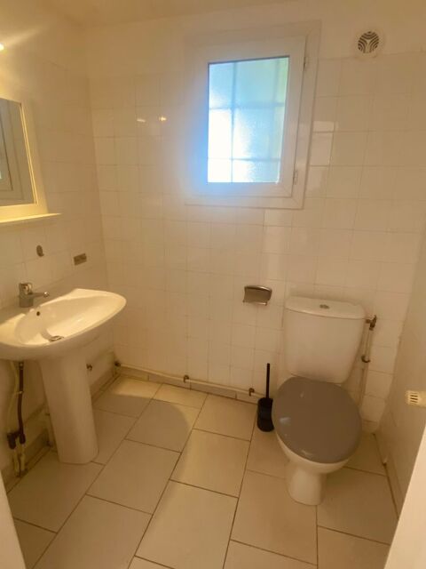  Maison  louer 2 pices 65 m