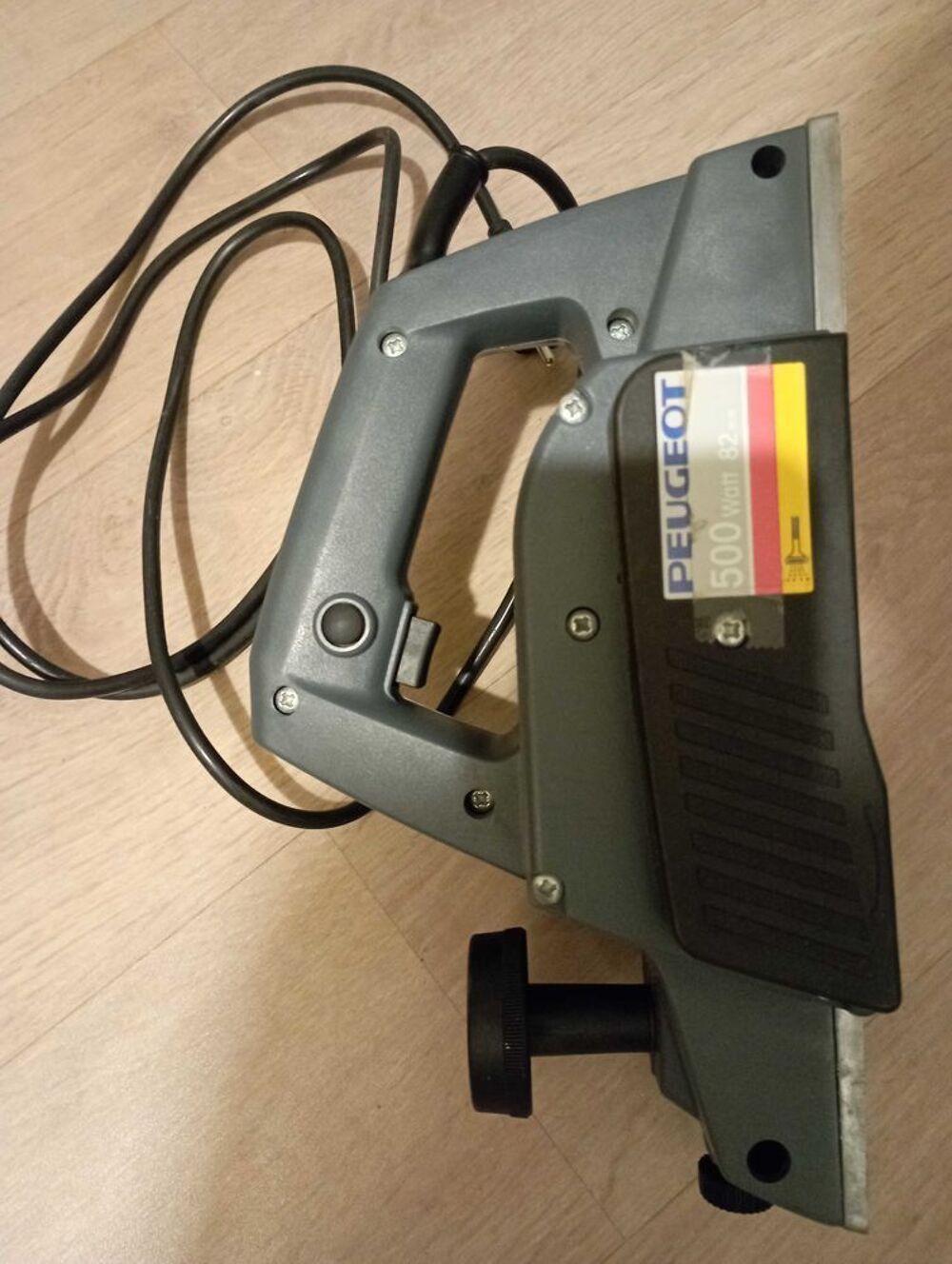 &agrave; vendre raboteuse &eacute;lectrique Bricolage