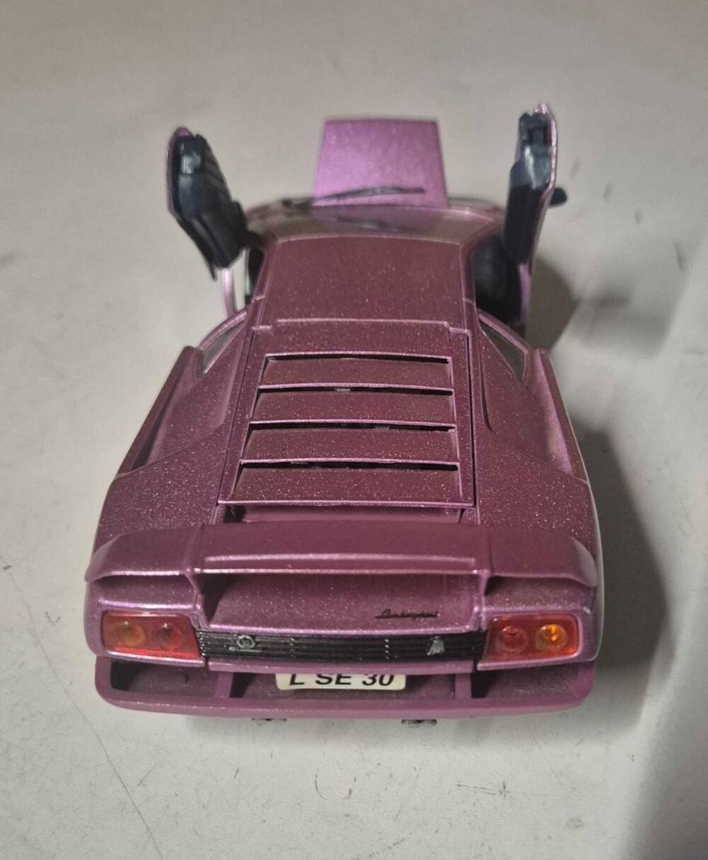 Voiture Miniature Maisto Lamborghini Diablo SE 30 Violette 1/24 metal collection 