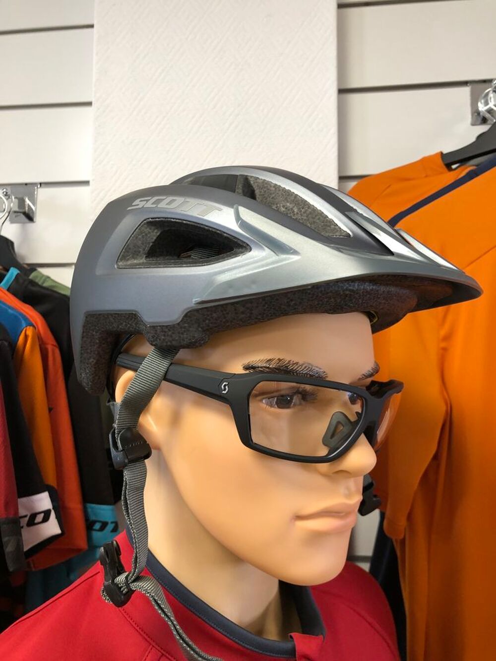 Casques Neufs Scott Groove plus - polyv. ? MIPS - VeloMarjo Vélos
