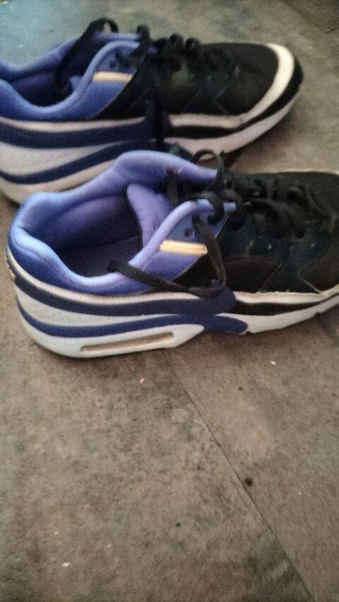 Basket Nike air pointure 38 très bon état 22 Cachan (94)