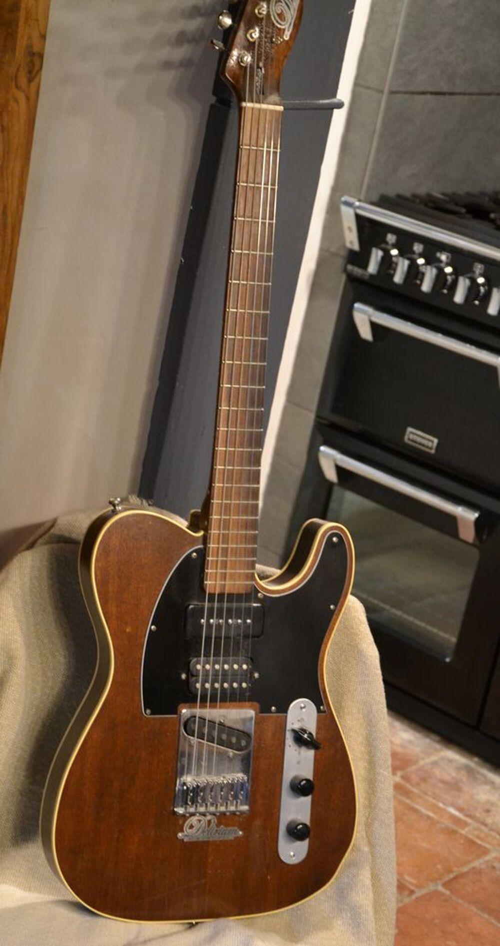 guitare DELIRIUM Instruments de musique