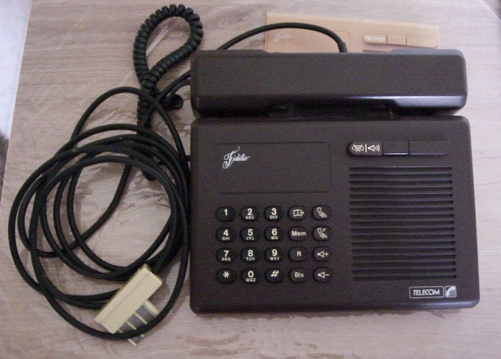 T&eacute;l&eacute;phone filaire main libre Fid&eacute;lio Tlphones et tablettes