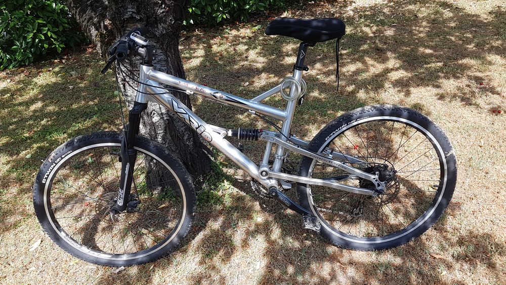 Superbe v&eacute;lo Vario Mezkal Vélos