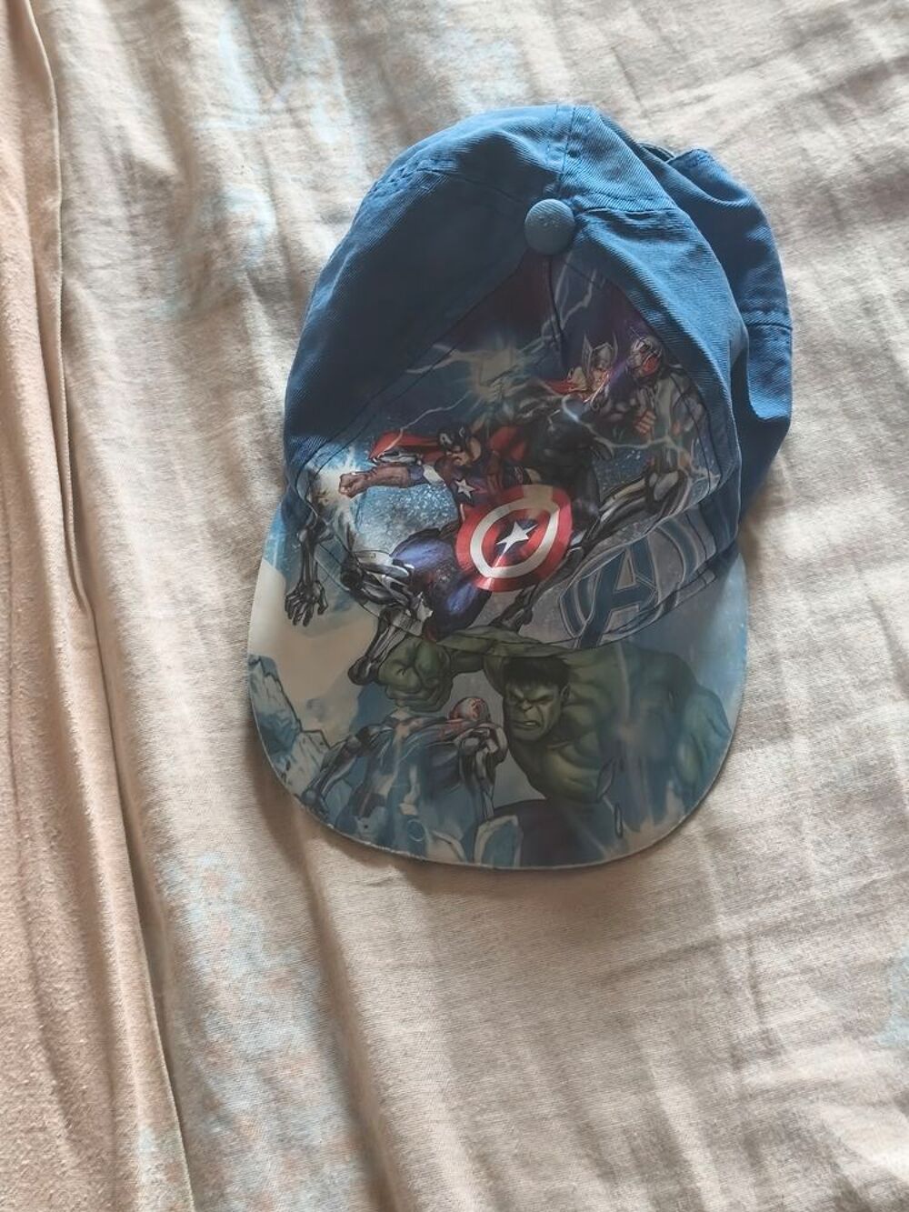 5€ casquette taille 54 le jaune pard pas Sports