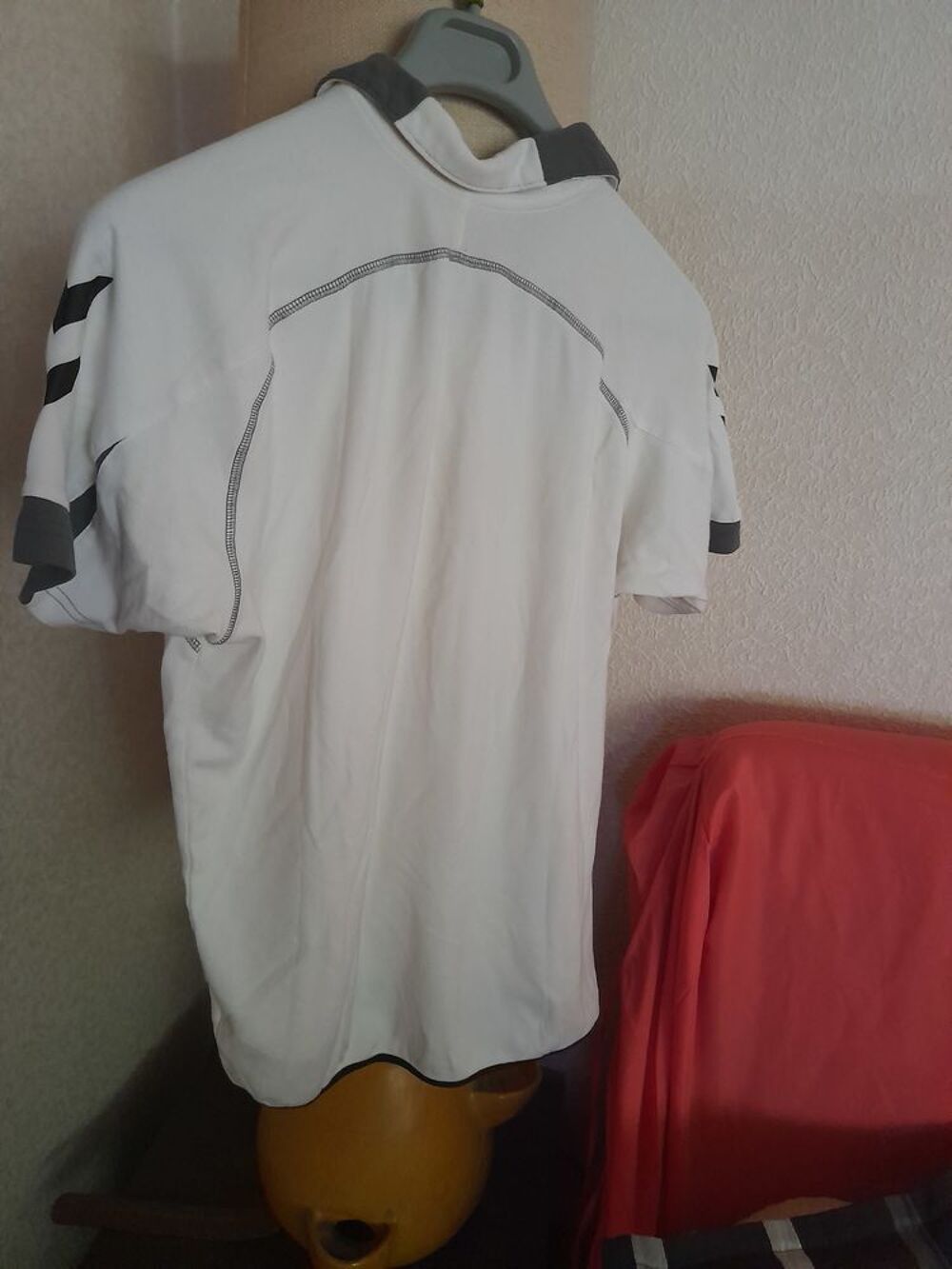 POLO DE MARQUE HUMMEL Vêtements