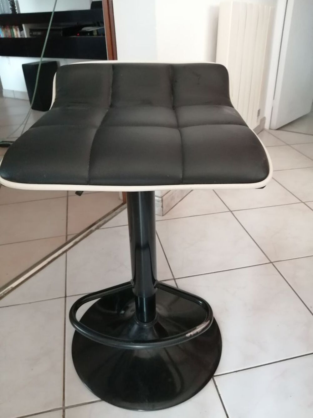 Si&egrave;ge ajustable Electroménager