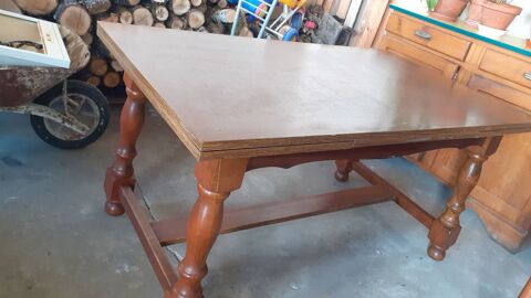 Table de salle à manger avec 6 chaises Grisolles (82)