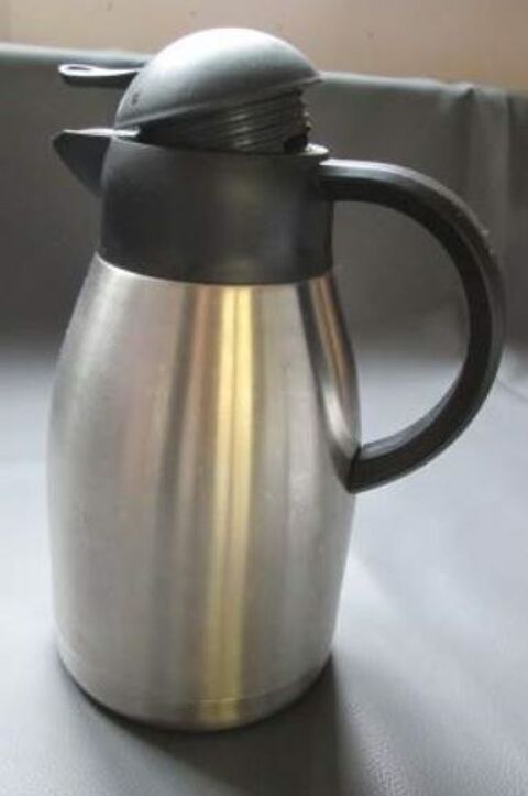 Carafes thermos 1.5 litre : plastique ou métal 8 Beauchamp (95)